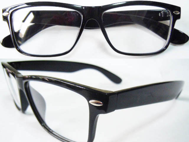 P052   Plastic Injection Eyeglass Frame