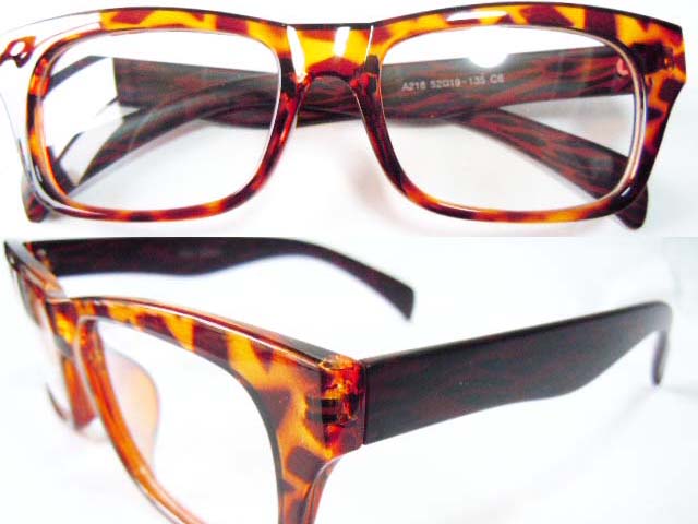 P090   Plastic Injection Eyeglass Frame