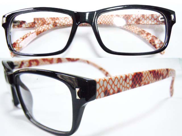 P098   Plastic Injection Eyeglass Frame