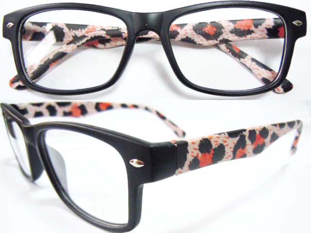 P105   Plastic Injection Eyeglass Frame