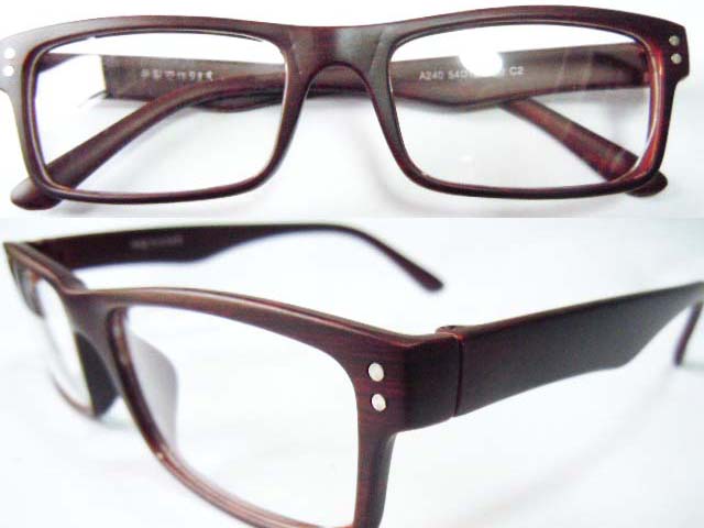 P110   Plastic Injection Eyeglass Frame