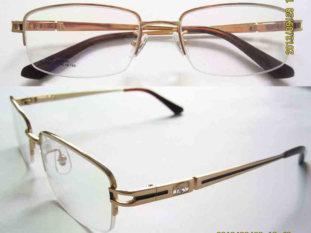 T052  Pure Titanium Eyeglass Frame