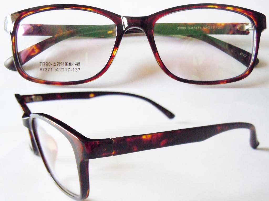 P528   TR90 Eyeglass Frame