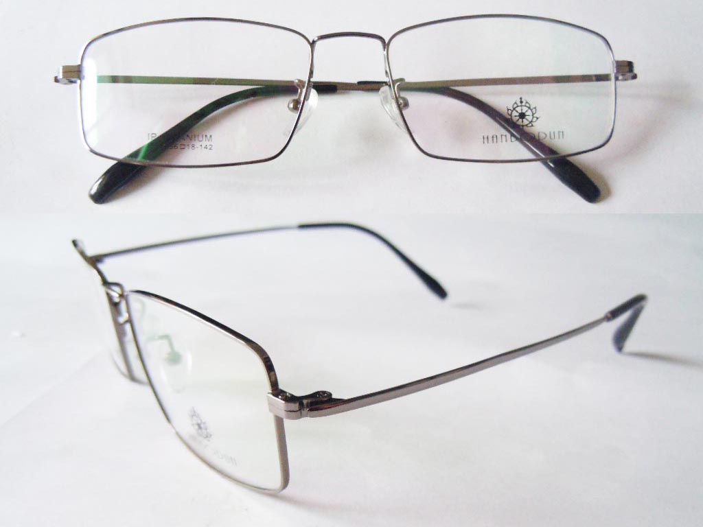 T106  Pure Titanium Eyeglass Frame