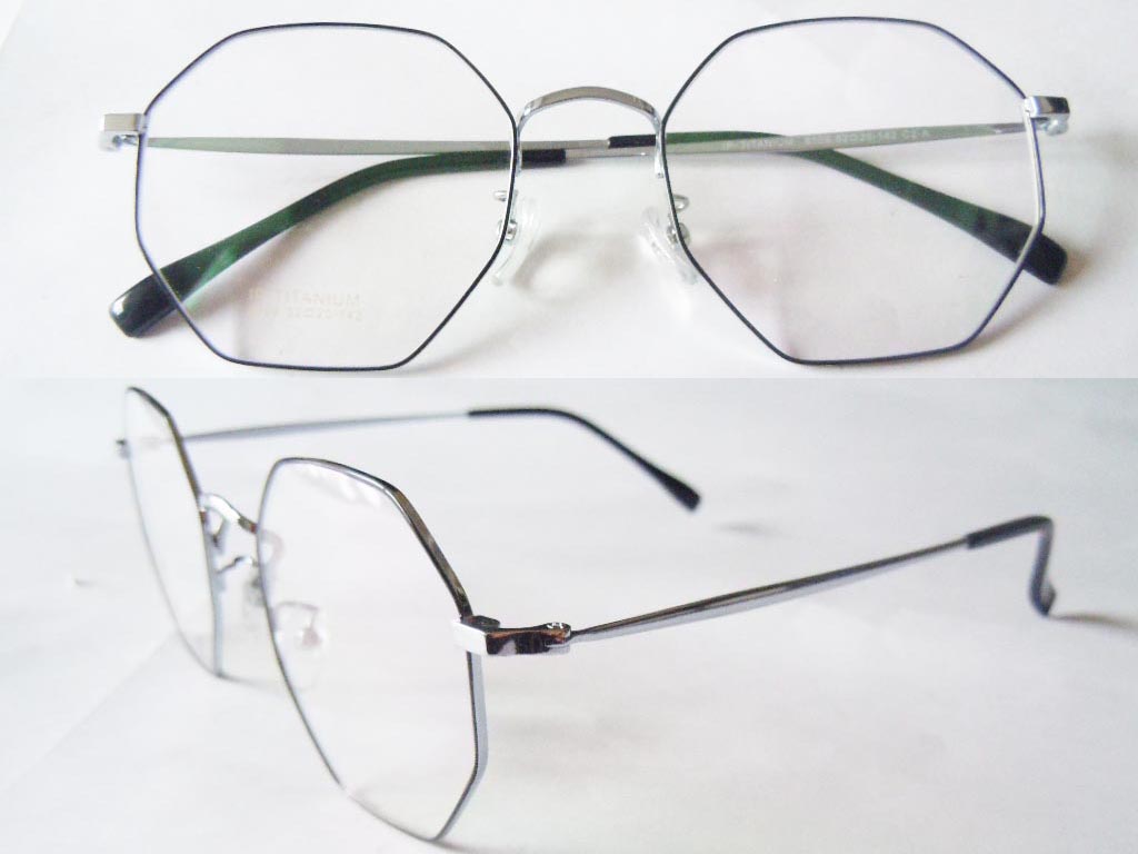 T129  Pure Titanium Eyeglass Frame