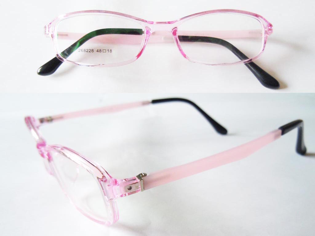 P584   TR90 Eyeglass Frame